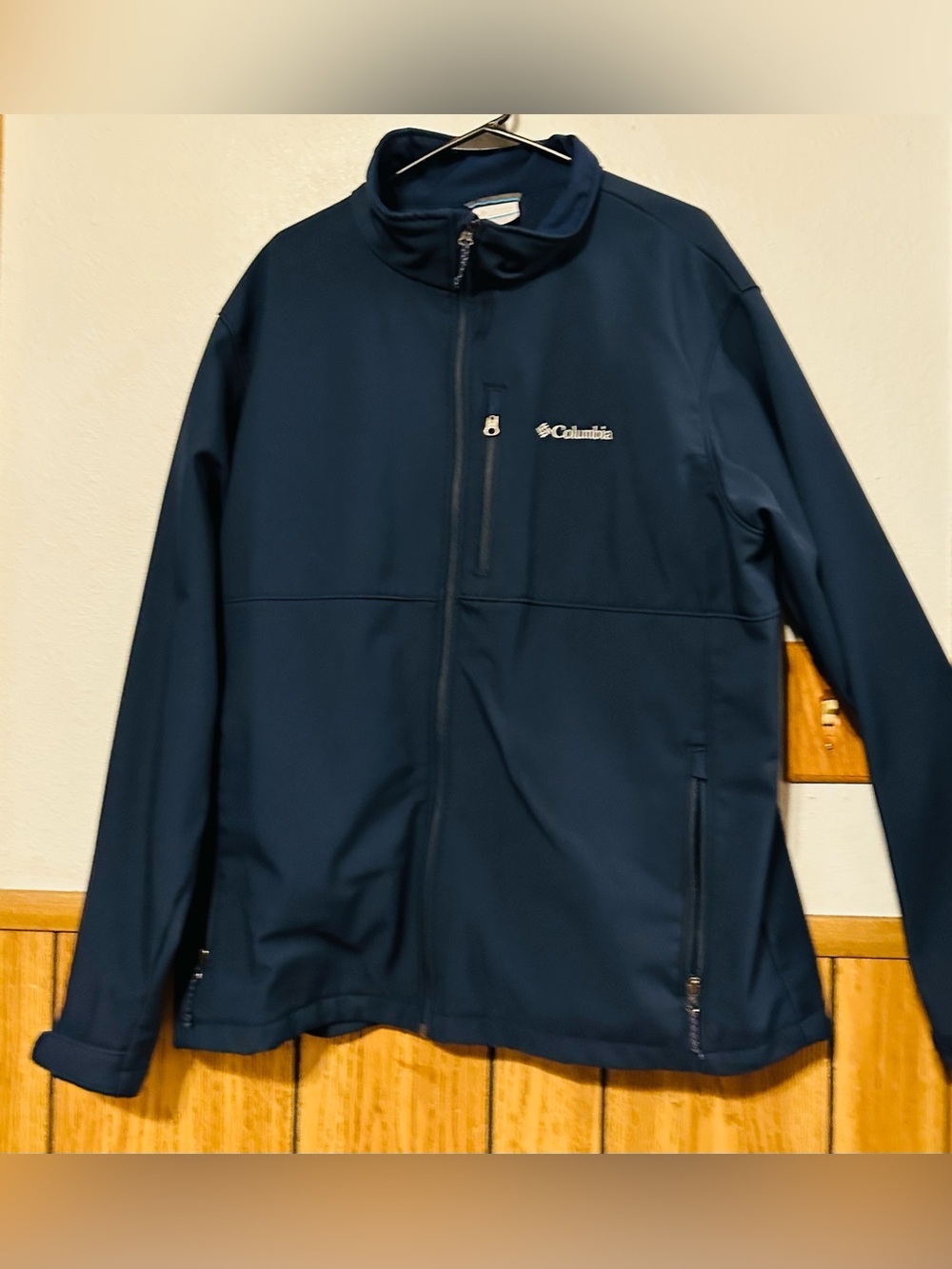Columbia Men's XXL Dark Blue Lightweight Softshell Jacket
